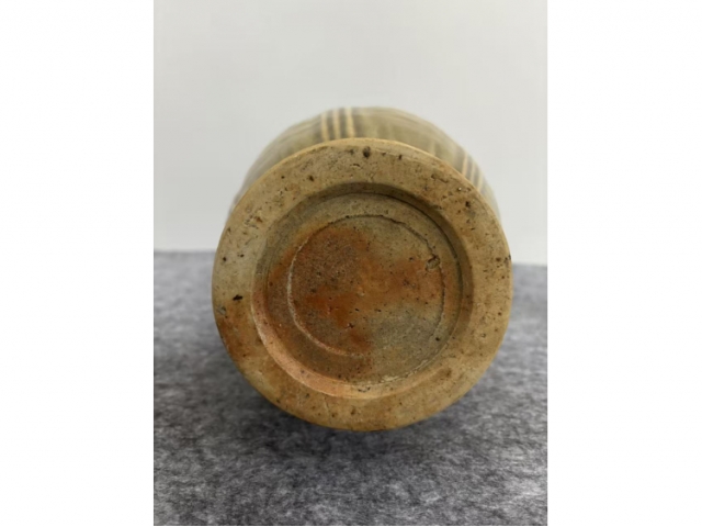 耀州窑青釉刻花瓶-古