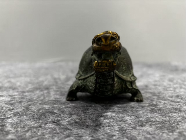 青铜龙龟摆件