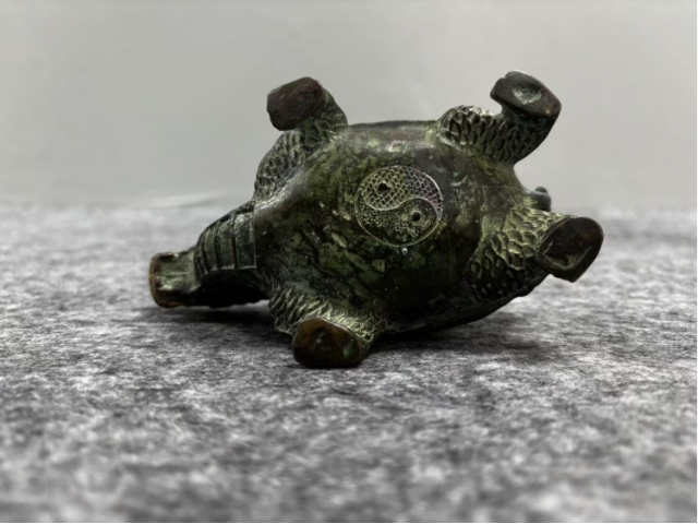 青铜龙龟摆件