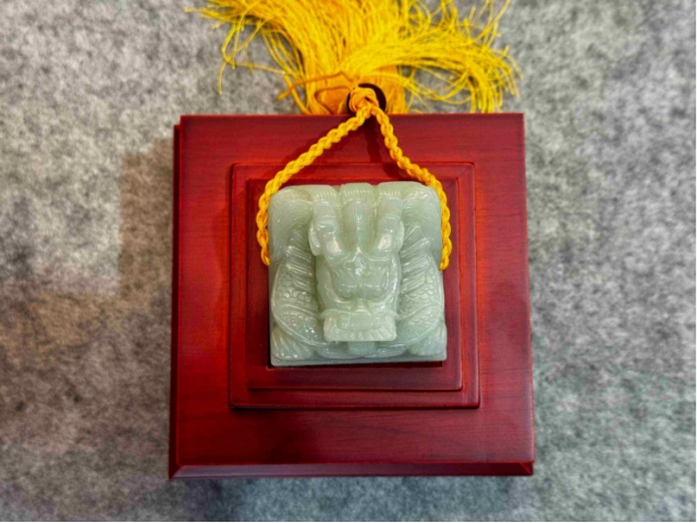 民间收藏-奥运青白玉玉玺