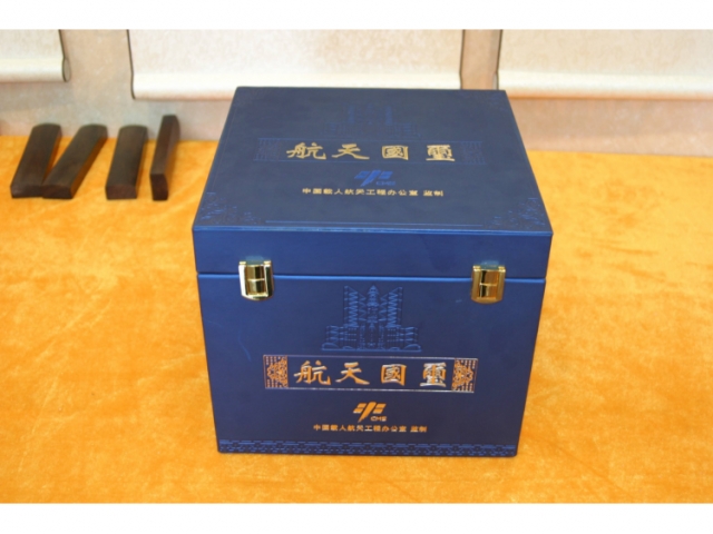 民间收藏-航天青白玉玉玺